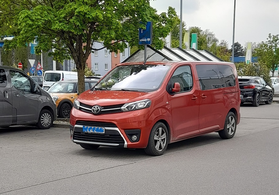toyota proace